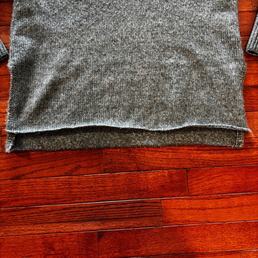 Womens Z Supply sweater size S - Picture 3 of 7